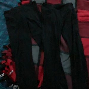 black athleta leggings girl larger and XL